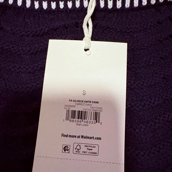 Chic Black Crochet Camisole - Picture 4 of 5